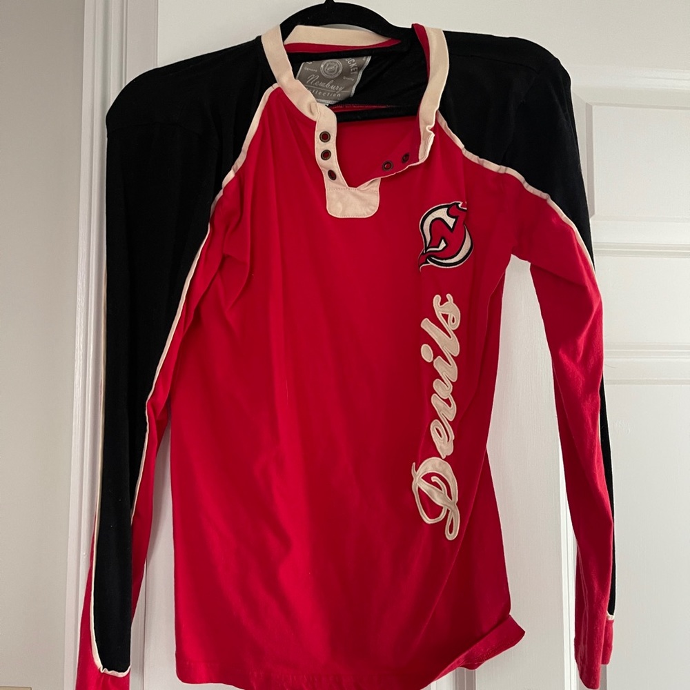 NJ Devils retro top